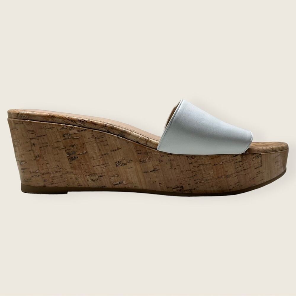 LNWB | Stuart Weitzman | Summer Wedge | White | Size 9.5B - Picture 5 of 16